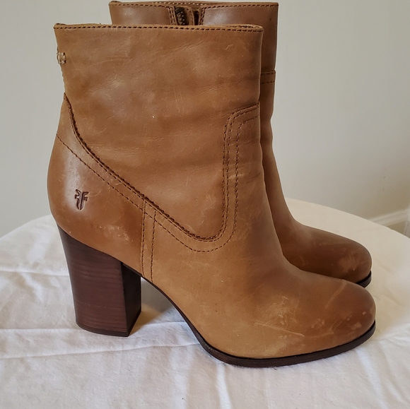 FRYE Short Boots Size 8 - Picture 5 of 13